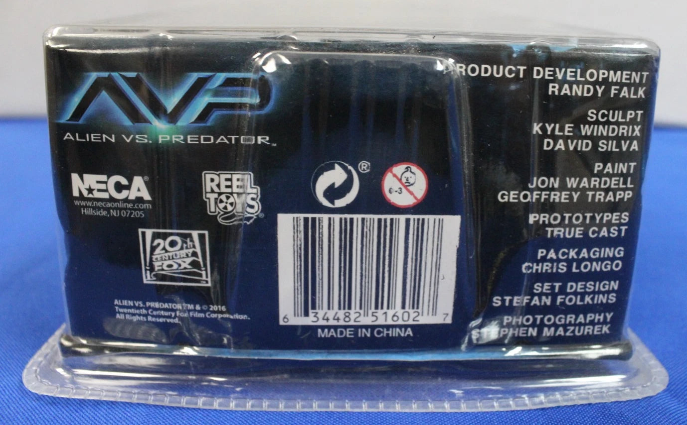 Alien vs Predator: Grid Alien 7" Figure