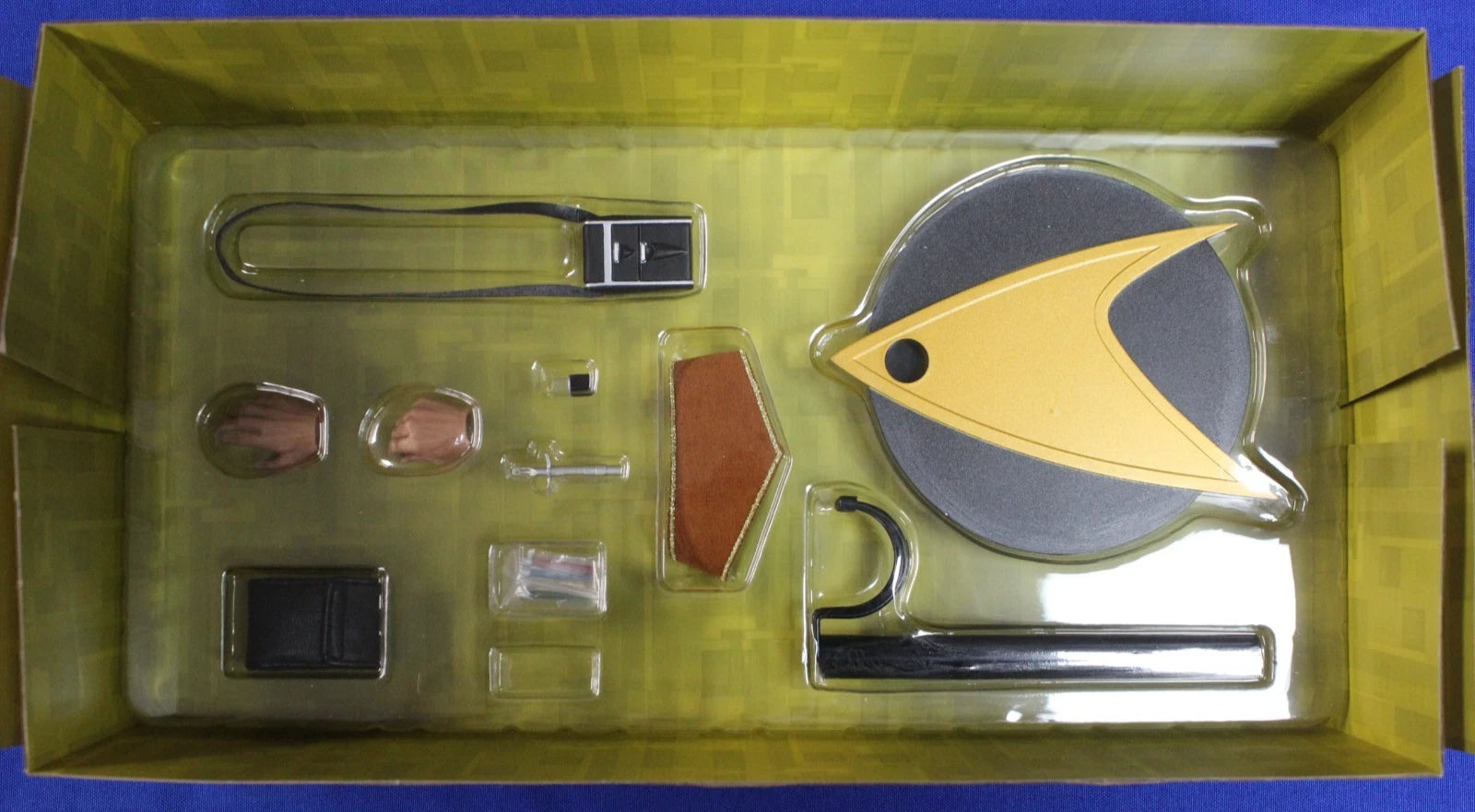 Trek 50th Anniversary Leonard "Bones" McCoy 1:6 Figure