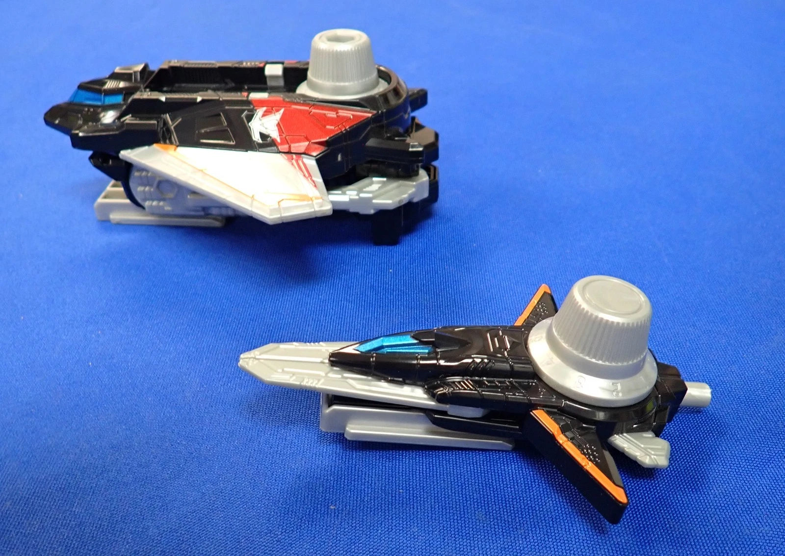 Bandai Power Rangers Lupinranger Vs Patranger DX Blade & Scissor Dial Fighters