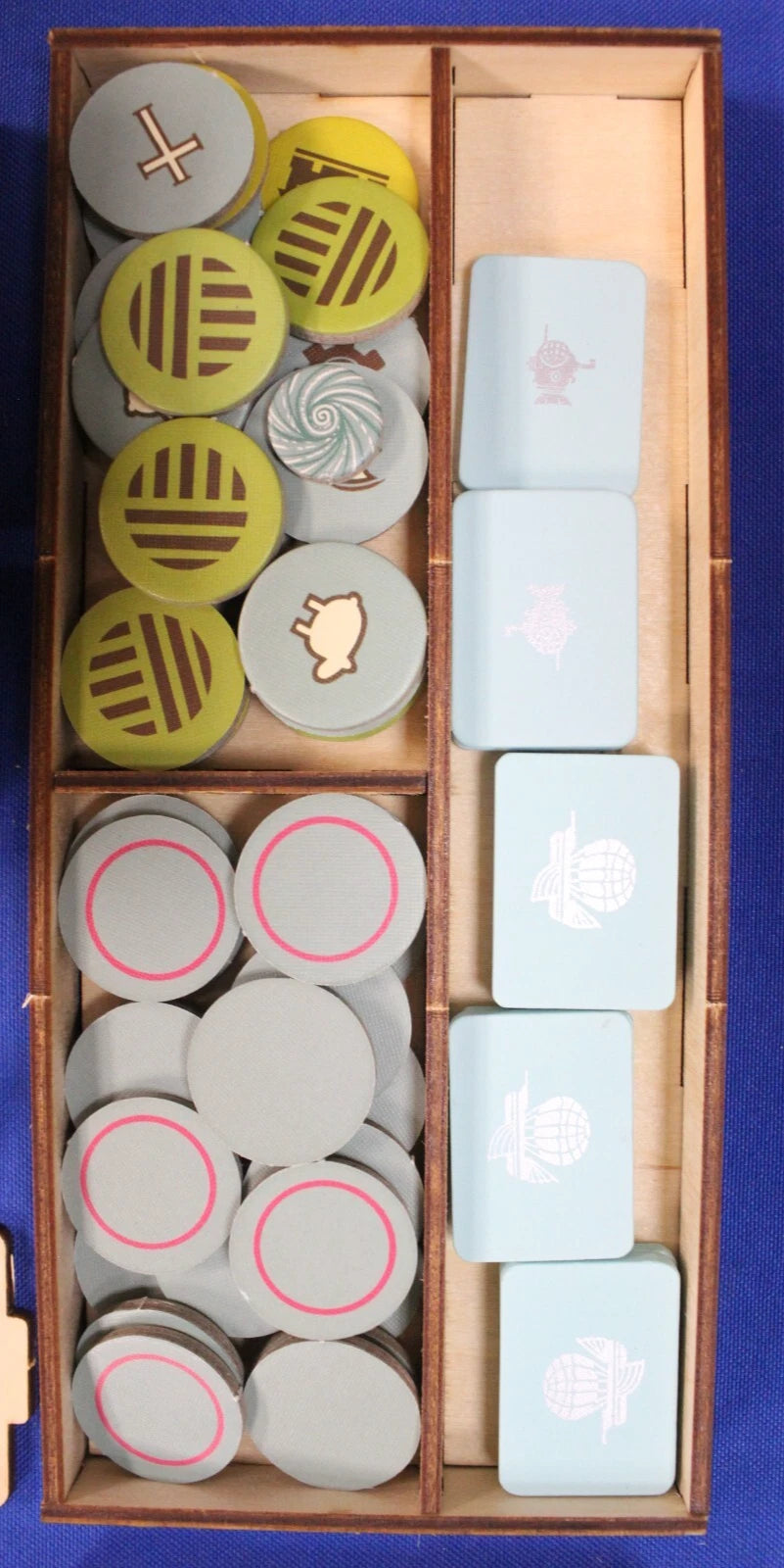 Odd Bird Feudum Queen's Army + Big Box w/ Organizer Kickstarter Board Game Lot